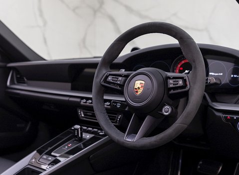 Porsche 911 Targa 4S (992) 12