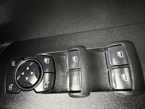 Ford Ecosport 1.0T EcoBoost ST-Line Euro 6 (s/s) 5dr 25
