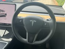 Tesla Model Y (Dual Motor) Long Range SUV 5dr Electric Auto 4WDE (384 bhp) 12