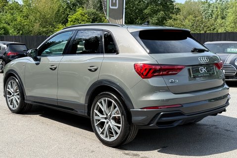 Audi Q3 TFSI QUATTRO S LINE VORSPRUNG -PAN ROOF -360 CAMERA -CARPLAY -FULL AUDI S/H 2
