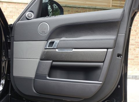 Land Rover Range Rover Sport SVR 5.0 Urban 17