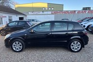 Vauxhall Astra ELITE.. AUTOMATIC.. 16 SERVICES.. 13 MAIN DEALER.. LOOK ONLY 30K MILES..  21