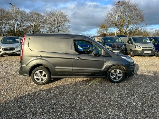 Ford Transit Connect SWB L1H1 (SOLD) 200 Air Con Alloys Camera Nav Sensors EURO 6 NO VAT 5