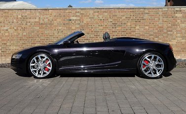 Audi R8 V10 Spyder 18