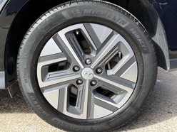 Hyundai KONA 39kWh Premium SUV 5dr Electric Auto (10.5kW Charger) (136 ps) 16