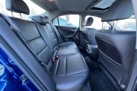 Honda Accord 2.2 i-DTEC EX Saloon 4dr Diesel Manual Euro 5 (150 ps) 32