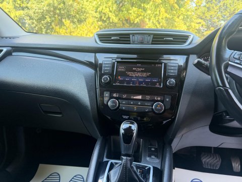 Nissan Qashqai 1.3 DIG-T Acenta Premium DCT Auto Euro 6 (s/s) 5dr 9