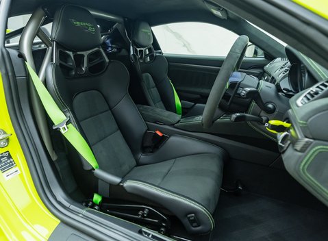 Porsche Cayman GT4 RS (718) 14