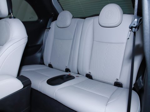 Fiat 500 87kW Giorgio Armani 42kWh 3dr Auto 32