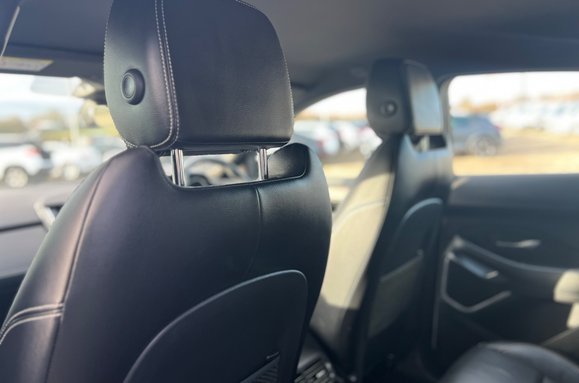 Jaguar E-Pace R-DYNAMIC SE 30