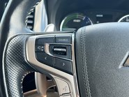 Mitsubishi Outlander PHEV DESIGN 30