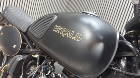 Herald Motor Co Maverick 2019 ONLY 1K SPARES OR REPAIR ENDURO PROJECT BIKE 125CC 30
