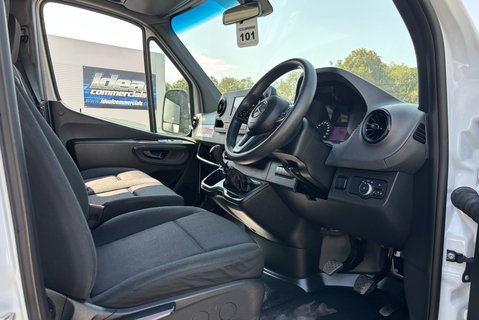 Mercedes-Benz Sprinter 315 Cdi Progressive Luton with Tail Lift 17