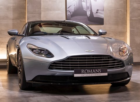 Aston Martin DB11 V12 1