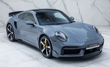 Porsche 911 Turbo S (992) 8