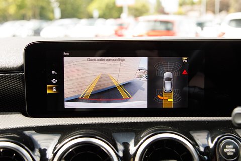 Mercedes-Benz A Class A 180 SPORT EXECUTIVE EDITION 32