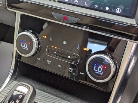 Jaguar XE 2.0 XE R-Dynamic S Auto 4dr 69