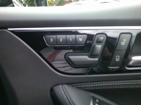 Infiniti Q30 SPORT TECH only 32,000 MILES FROM NEW 15