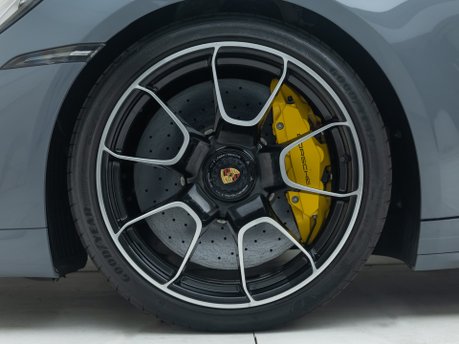 Porsche 911 Turbo S CABRIOLET (992) 