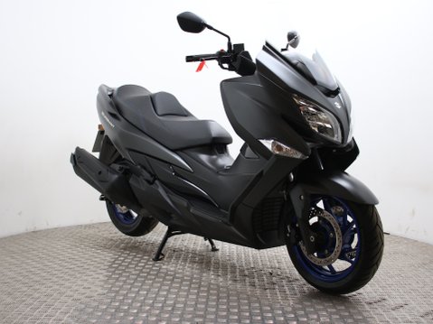 Suzuki Burgman 400 AN 400 AM2 3
