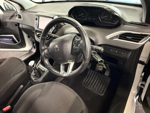 Peugeot 208 1.2 208 Tech Edition S/S 5dr 17