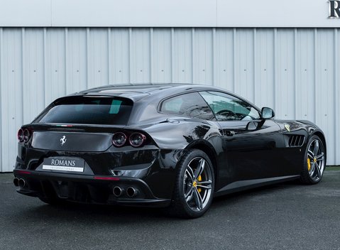 Ferrari GTC4 Lusso 7