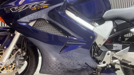 Honda VFR 2003 ONLY 18K VTEC LONG MOT WARRANTY 800CC TOURER 25