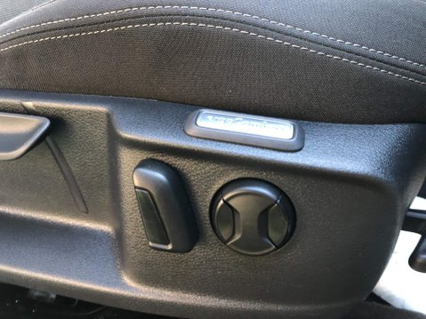 Volkswagen Passat SE BUSINESS TDI BLUEMOTION TECH DSG 5