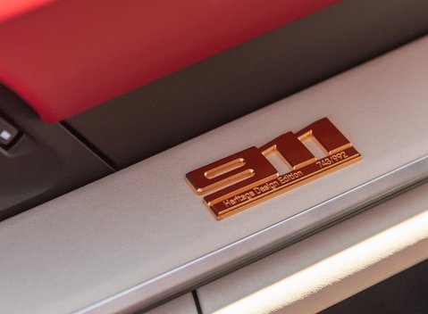 Porsche 911 (992) Targa 4S Heritage Design Edition 23