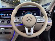 Mercedes-Benz CLS 2.0 CLS300d AMG Line (Premium Plus) Coupe 4dr Diesel G-Tronic Euro 6 (s/s) 28