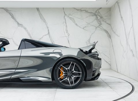 McLaren 765LT Spider 42
