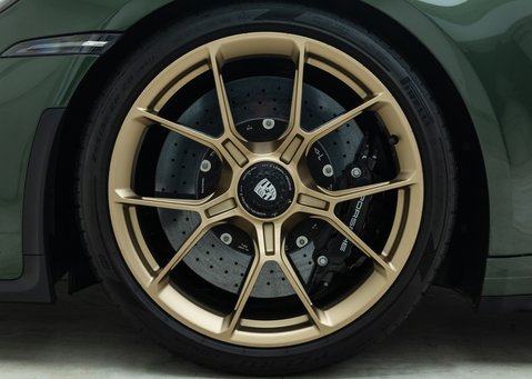 Porsche 911 GT3 TOURING (992)