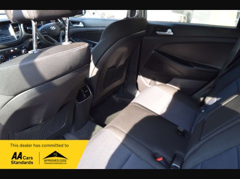 Hyundai TUCSON 1.7 Tucson SE Nav Blue Drive 2WD CRDi 5dr 29