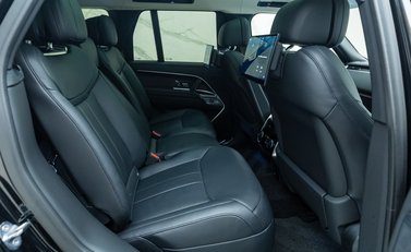 Land Rover Range Rover D350 FIRST EDITION 17