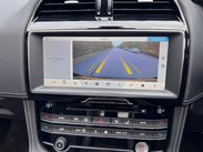 Jaguar F-Pace 2.0 D180 Chequered Flag Auto AWD Euro 6 (s/s) 5dr 27