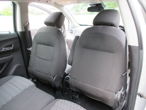 Vauxhall Mokka 1.4i Turbo Exclusiv 2WD Euro 6 (s/s) 5dr 32