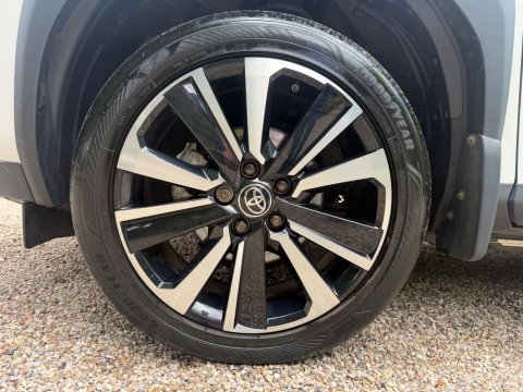 Toyota Yaris Cross 1.5 VVT-h Premiere Edition E-CVT Euro 6 (s/s) 5dr 31