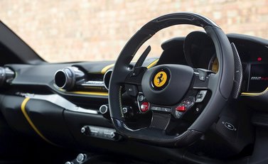 Ferrari 812 Superfast 11