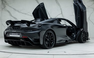McLaren 765LT Spider 7