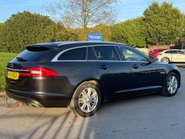 Jaguar XF 2.2 XF Luxury D Auto 5dr 9