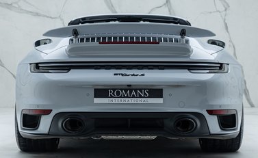 Porsche 911 Turbo S Cabriolet (992) 11