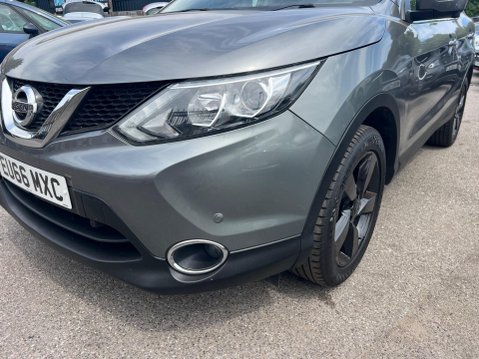 Nissan Qashqai 1.2 DIG-T N-Connecta XTRON 2WD Euro 6 (s/s) 5dr 10