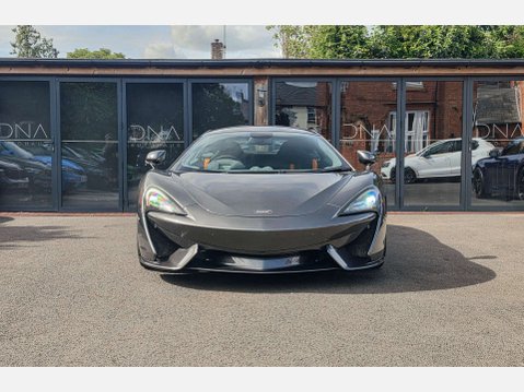 McLaren 570S 3.8 570s Coupe Semi-Auto 2dr 36