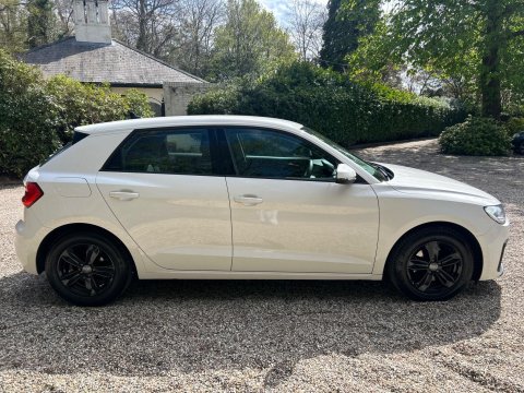 Audi A1 1.0 TFSI 30 SE Sportback Euro 6 (s/s) 5dr 8