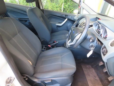 Ford Fiesta ZETEC 10