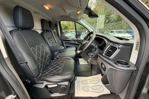 Ford Transit Custom 300 LIMITED L1 H1 AUTOMATIC - NO VAT - WETBELT CHANGED - 4 NEW BRIDGESTONES 22