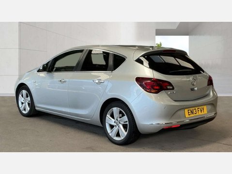 Vauxhall Astra 1.6 16v SRi Hatchback 5dr Petrol Auto Euro 5 (115 ps) 4