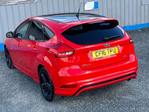 Ford Focus 1.5T EcoBoost Zetec S Red Edition Euro 6 (s/s) 5dr 53