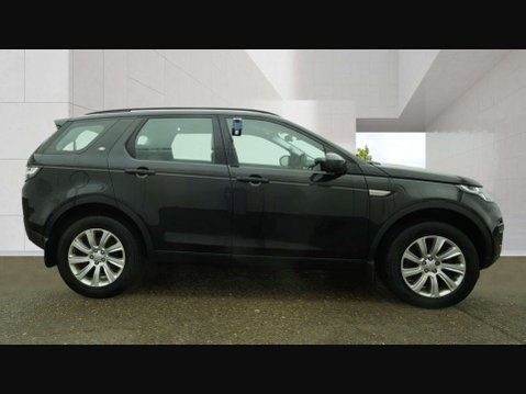Land Rover Discovery Sport 2.0 Discovery Sport SE Tech TD4 4WD 5dr 5