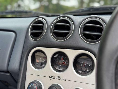 Alfa Romeo Spider 3.0 Spider V6 2dr 16
